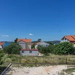 Mateo Apartman
