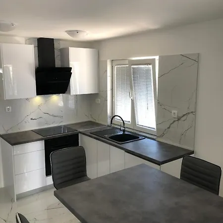 Apartman Mateo *