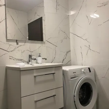 Mateo Apartman *